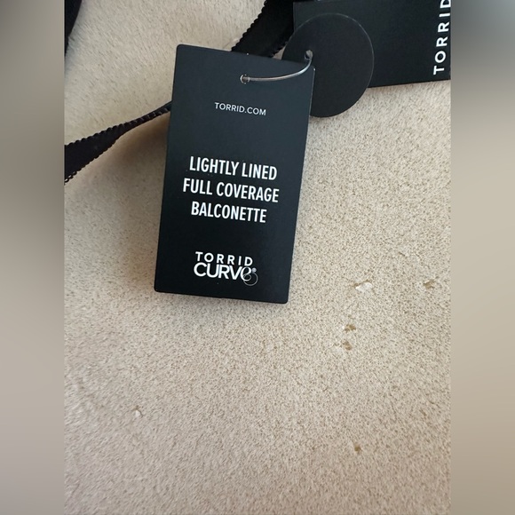 Torrid *NWT* Flower balconette bra - Picture 5 of 7